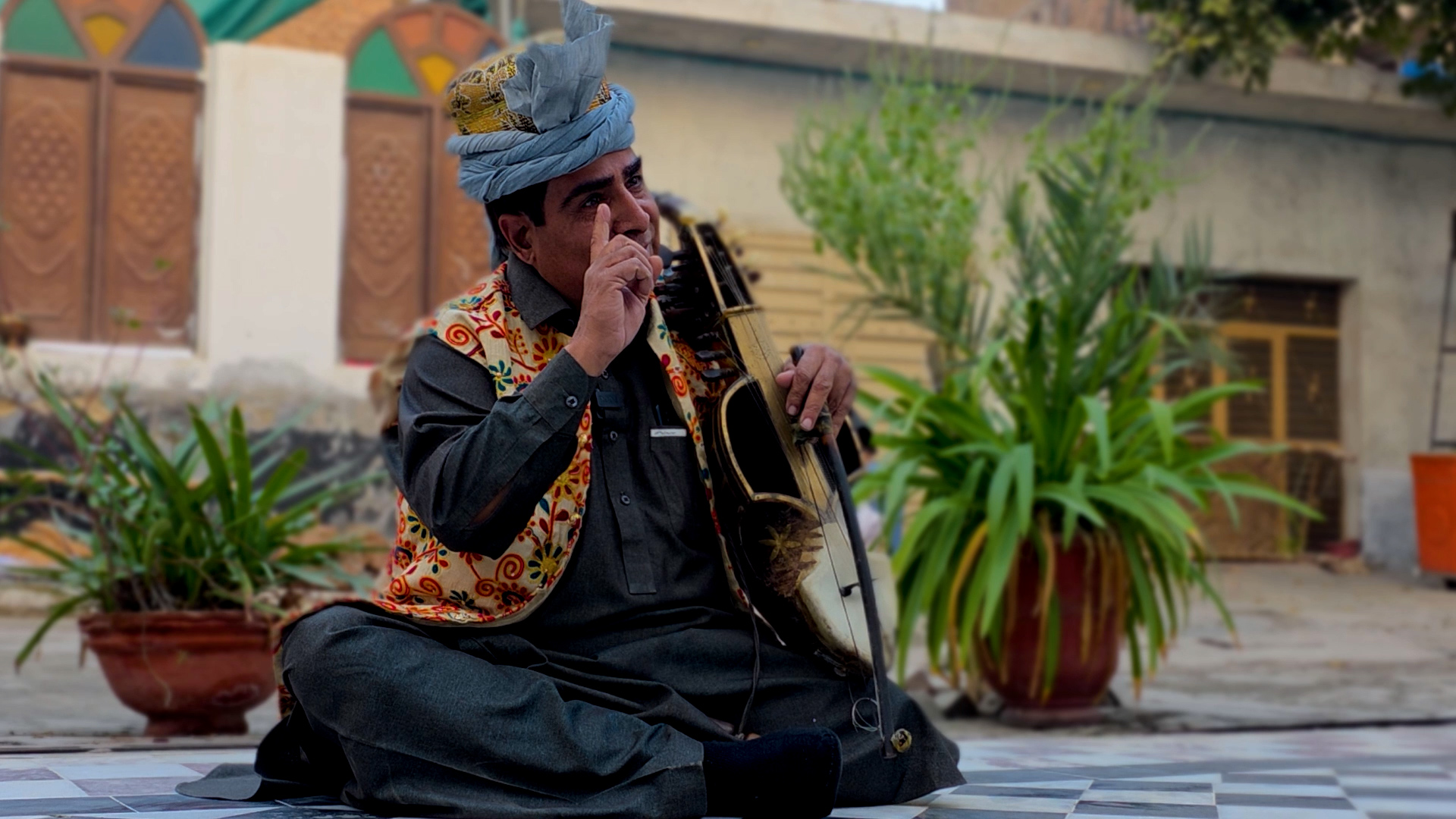 Guardian of heritage: Ustad Ijaz Sarhadi keeps Pakistan’s proud Sarinda tradition alive